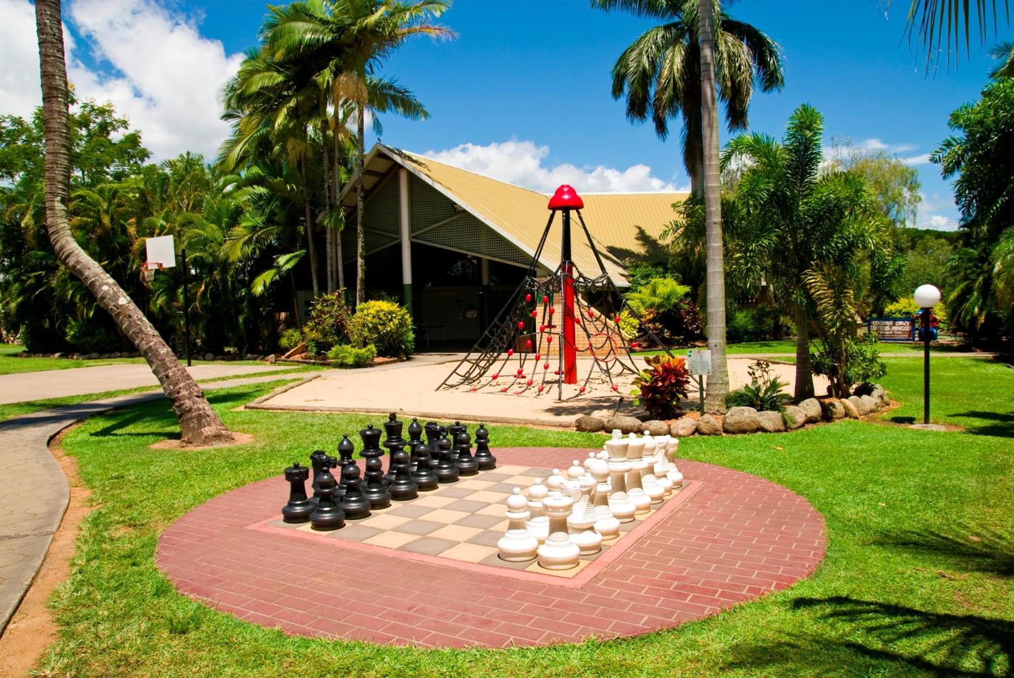 Ingenia Holidays Cairns Coconut Exteriér fotografie Playground at the Gardens Hotel
