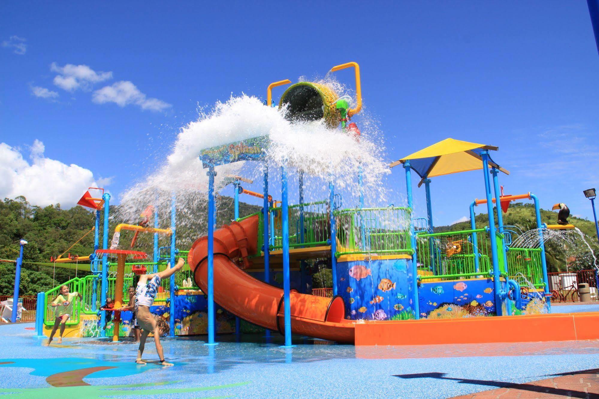 Ingenia Holidays Cairns Coconut Exteriér fotografie Splash Island