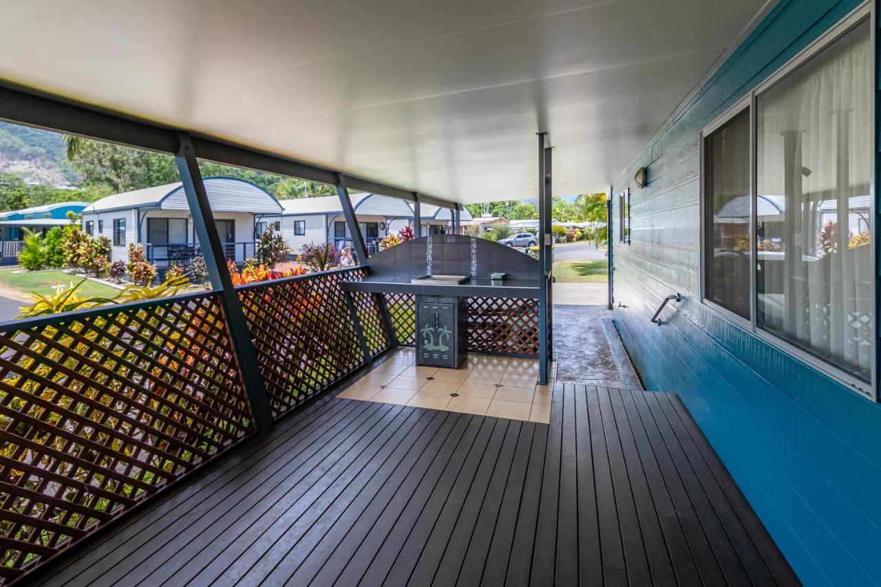 Ingenia Holidays Cairns Coconut Exteriér fotografie A veranda in Australia